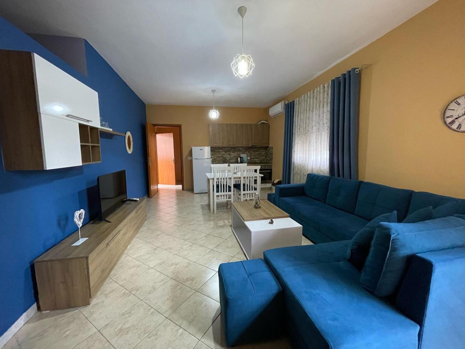 Guest House Tian & Hojz Durrës Rum bild