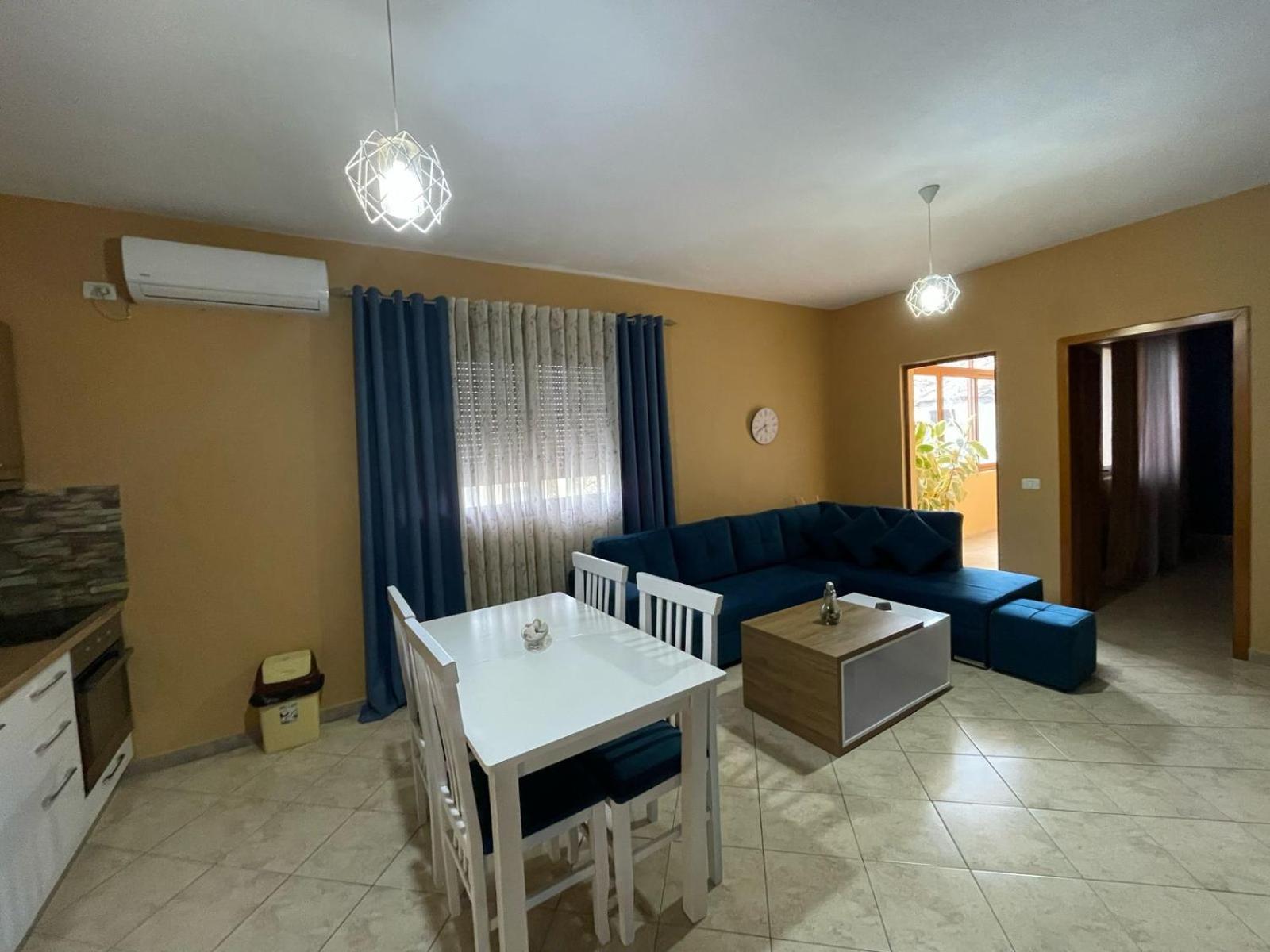 Guest House Tian & Hojz Durrës Rum bild